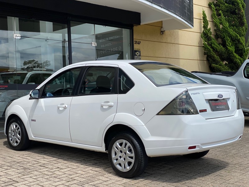 FIESTA 1.6 MPI CLASS SEDAN 8V FLEX 4P MANUAL - 2013 - CAXIAS DO SUL