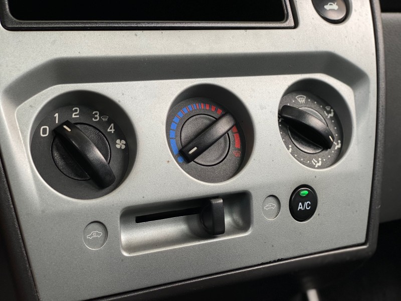 FIESTA 1.6 MPI CLASS SEDAN 8V FLEX 4P MANUAL - 2013 - CAXIAS DO SUL