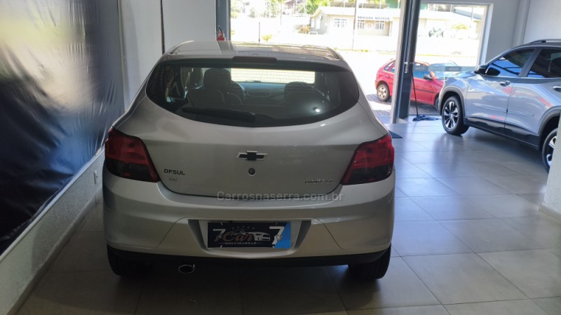 ONIX 1.4 MPFI LT 8V FLEX 4P MANUAL - 2014 - ANTôNIO PRADO