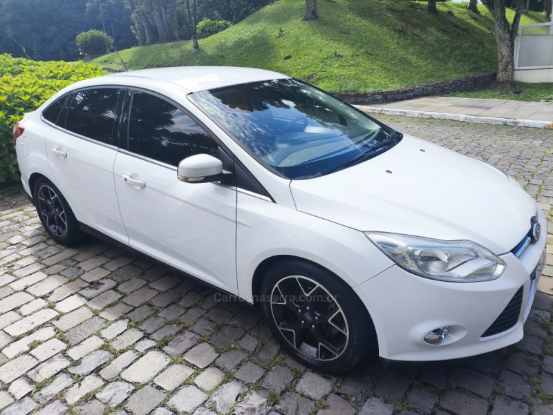 focus 2.0 titanium sedan 16v flex 4p automatico 2015 farroupilha
