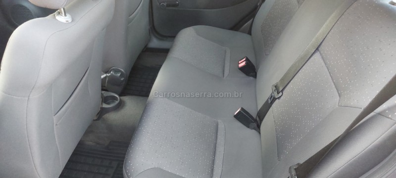 CORSA 1.4 MPFI PREMIUM SEDAN 8V FLEX 4P MANUAL - 2010 - FARROUPILHA