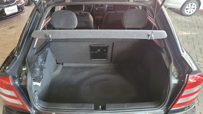 ASTRA 2.0 MPFI ADVANTAGE 8V FLEX 4P MANUAL - 2010 - GARIBALDI