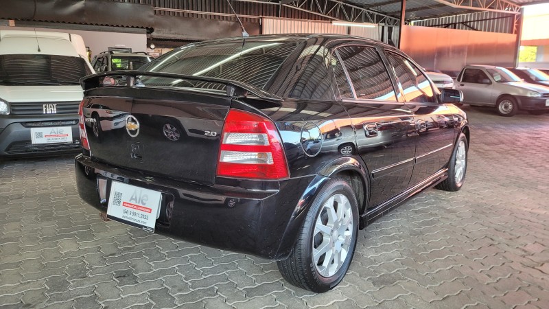 ASTRA 2.0 MPFI ADVANTAGE 8V FLEX 4P MANUAL - 2010 - GARIBALDI