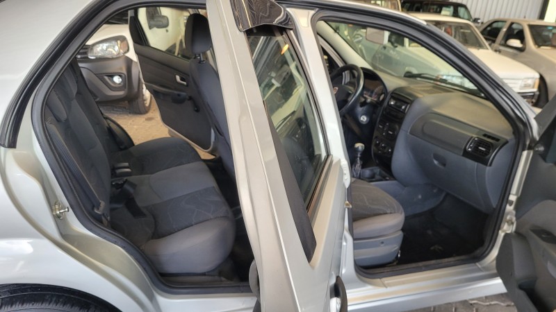 SIENA 1.0 MPI EL 8V FLEX 4P MANUAL - 2014 - GARIBALDI