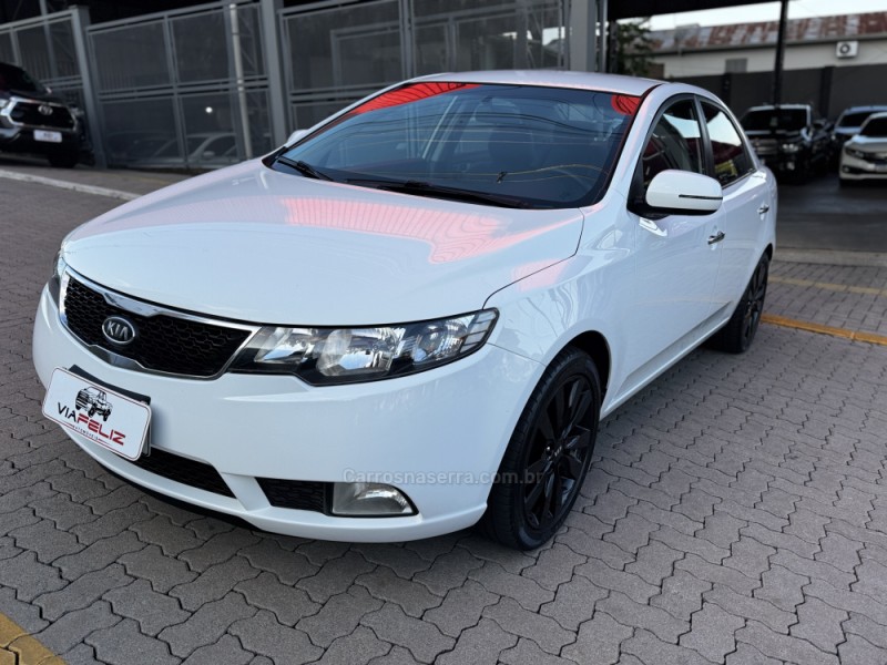CERATO 1.6 SX3 16V GASOLINA 4P AUTOMÁTICO - 2013 - FELIZ