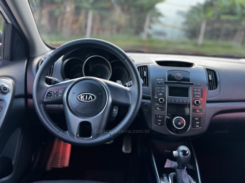 CERATO 1.6 SX3 16V GASOLINA 4P AUTOMÁTICO - 2013 - FELIZ