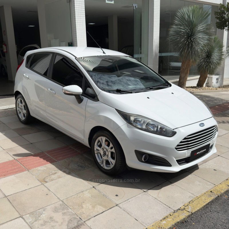 FIESTA 1.5 SE HATCH 16V FLEX 4P MANUAL - 2016 - FLORES DA CUNHA