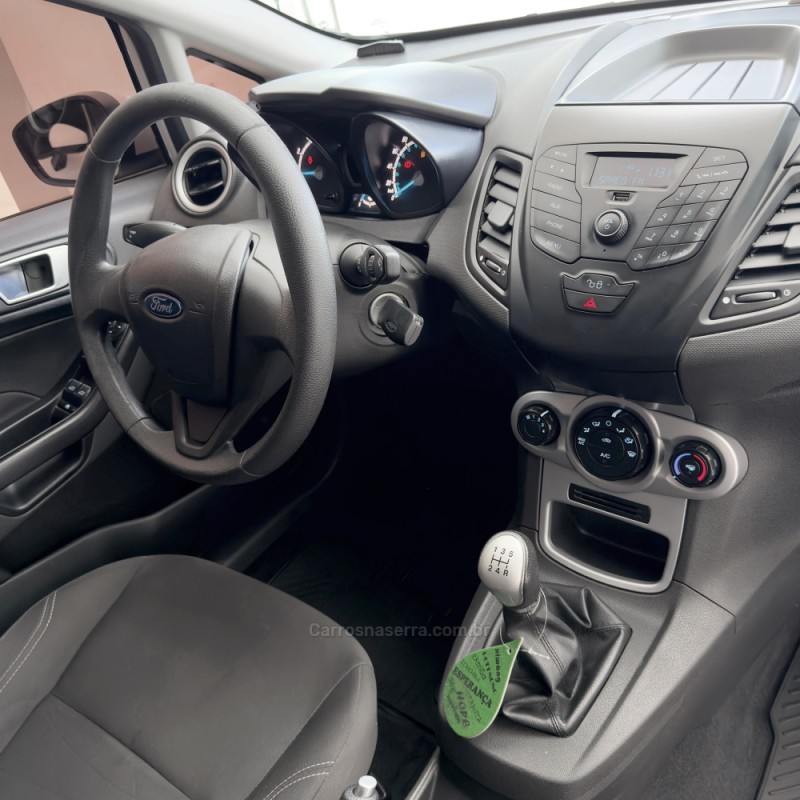 FIESTA 1.5 SE HATCH 16V FLEX 4P MANUAL - 2016 - FLORES DA CUNHA