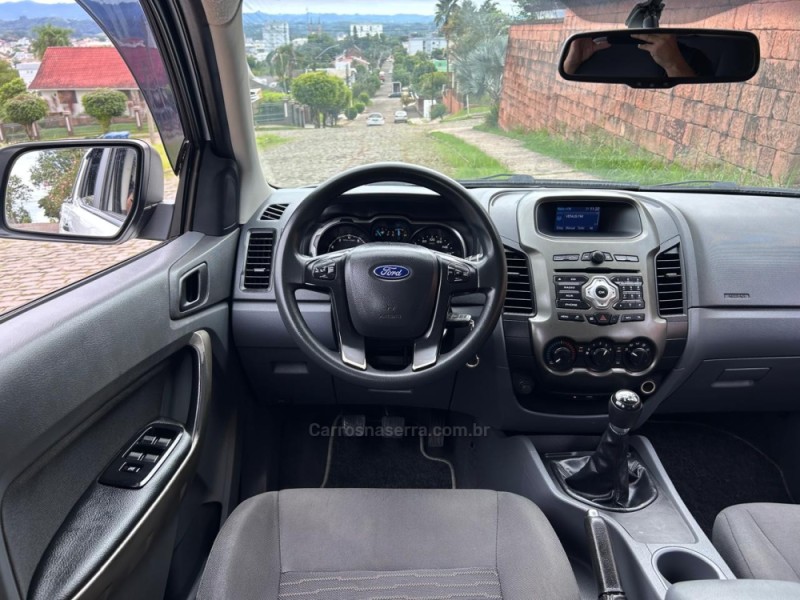 RANGER 2.5 XLS 4X2 CD 16V FLEX 4P MANUAL - 2015 - VENâNCIO AIRES
