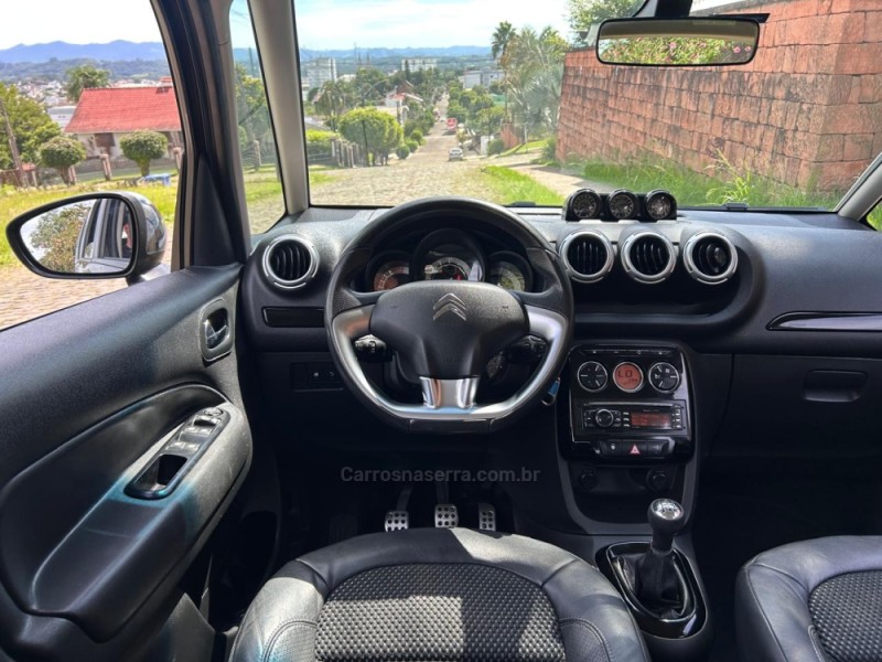 AIRCROSS 1.6 EXCLUSIVE 16V FLEX 4P MANUAL - 2014 - VENâNCIO AIRES