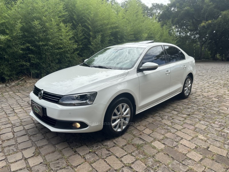 jetta 2.0 comfortline flex 4p tiptronic 2013 nova prata