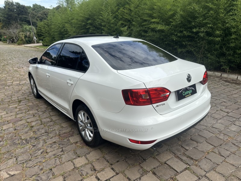 JETTA 2.0 COMFORTLINE FLEX 4P TIPTRONIC - 2013 - NOVA PRATA