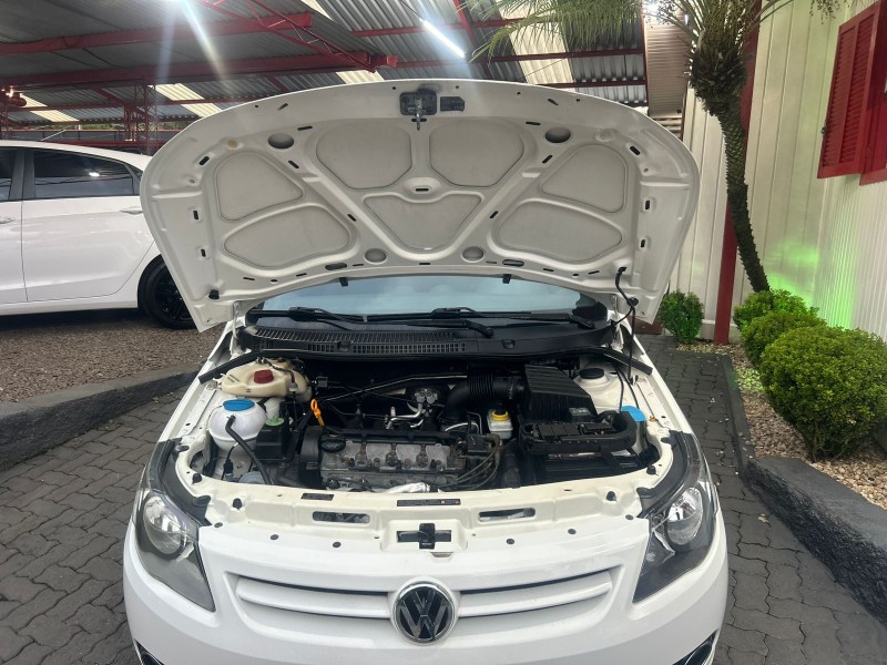 VOYAGE 1.6 MI 8V FLEX 4P MANUAL - 2010 - TRêS COROAS