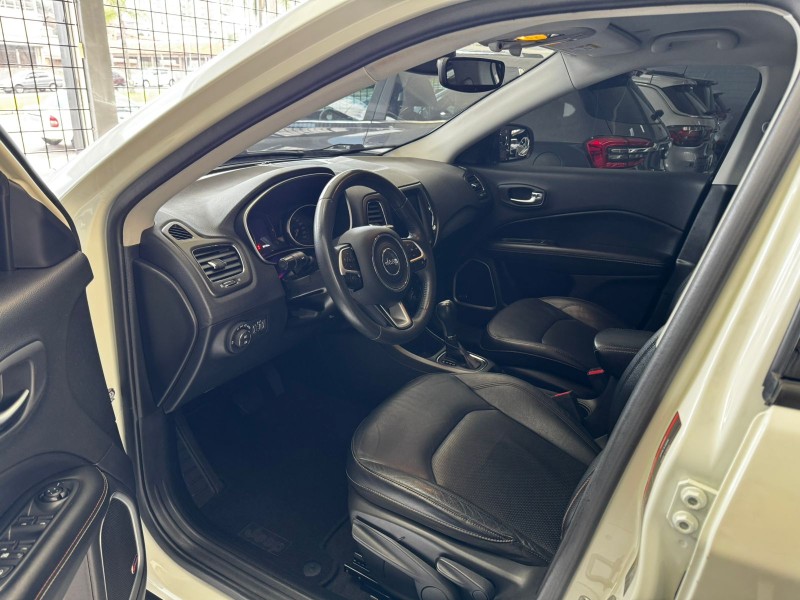 COMPASS 2.0 16V FLEX LONGITUDE AUTOMÁTICO - 2017 - CAXIAS DO SUL