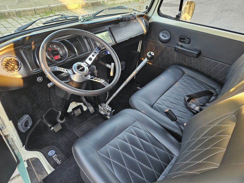 KOMBI 1.4 MI STD 8V FLEX 3P MANUAL - 2009 - CAXIAS DO SUL