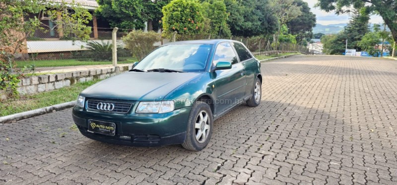 A3 1.6 8V GASOLINA 2P MANUAL - 1998 - IVOTI