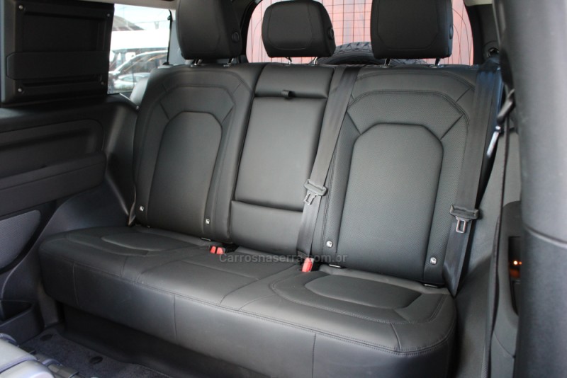 DEFENDER 3.0 D300 TURBO DIESEL MHEV 90 HSE AWD 4P AUTOMÁTICO - 2023 - CAXIAS DO SUL