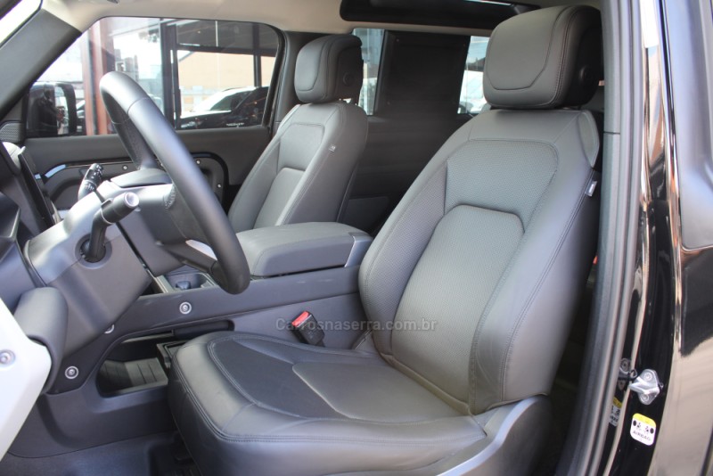 DEFENDER 3.0 D300 TURBO DIESEL MHEV 90 HSE AWD 4P AUTOMÁTICO - 2023 - CAXIAS DO SUL