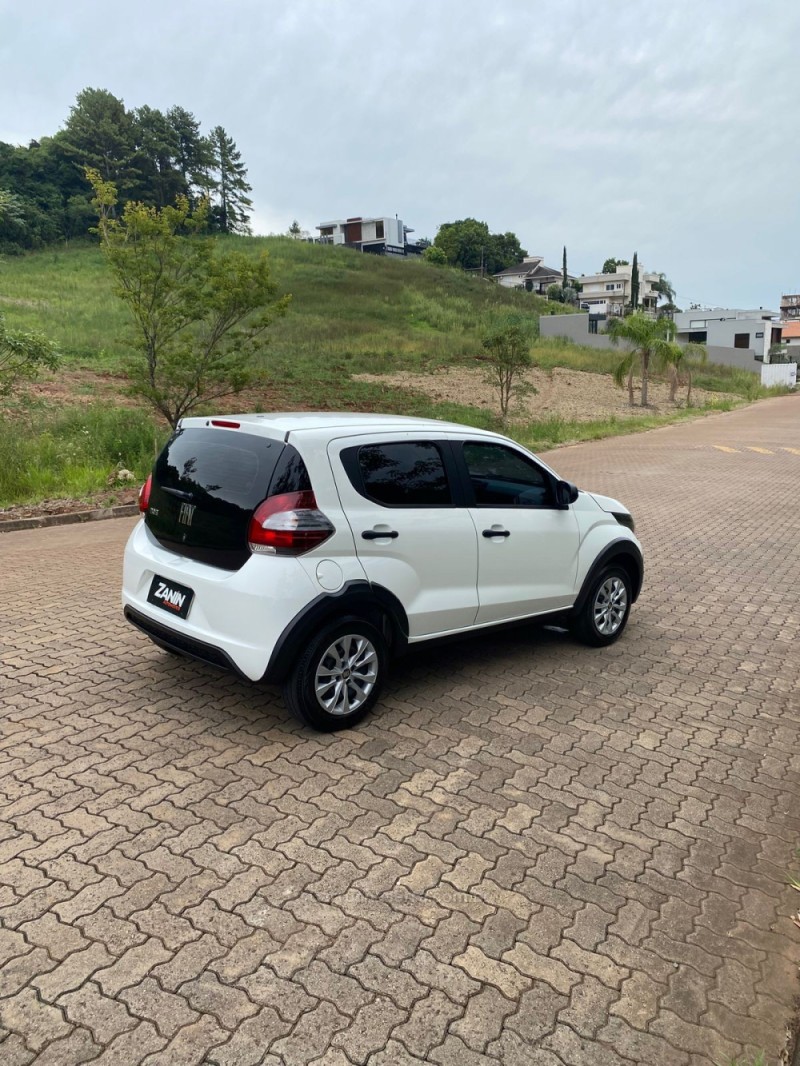 MOBI 1.0 8V EVO FLEX LIKE. MANUAL - 2022 - SANANDUVA