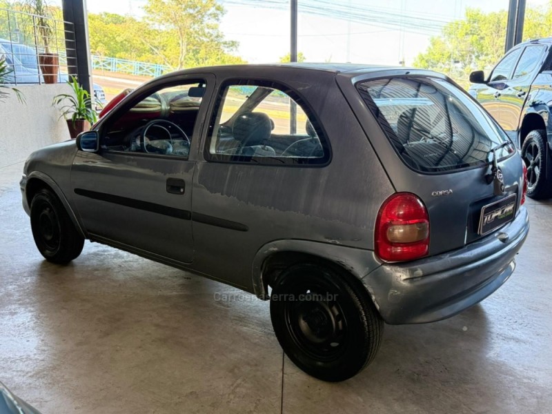 CORSA 1.0 MPF WIND 8V GASOLINA 2P MANUAL - 2001 - CAMPO BOM