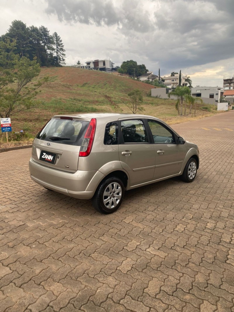 FIESTA 1.0 SE 8V FLEX 4P MANUAL - 2014 - SANANDUVA