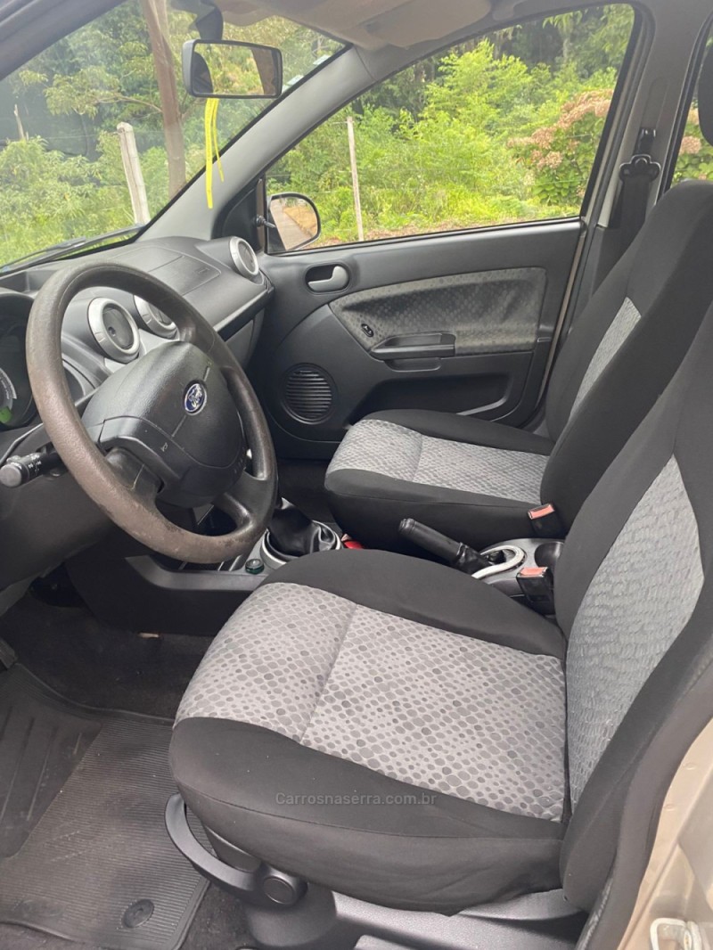 FIESTA 1.0 SE 8V FLEX 4P MANUAL - 2014 - SANANDUVA