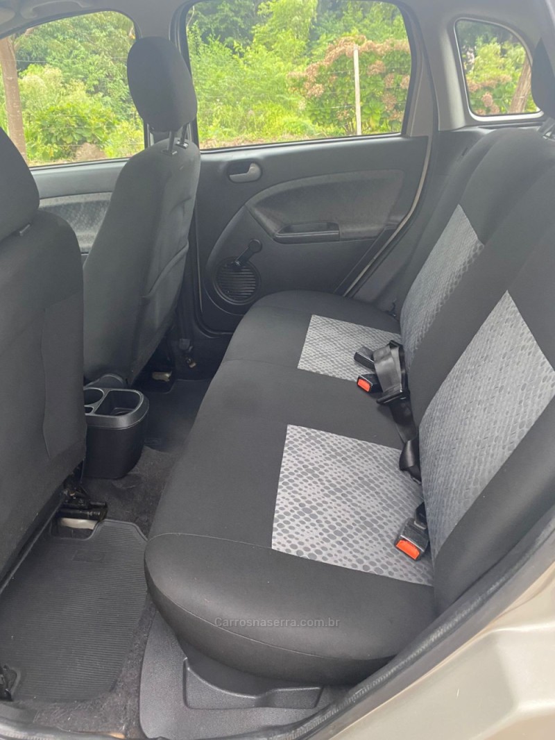 FIESTA 1.0 SE 8V FLEX 4P MANUAL - 2014 - SANANDUVA