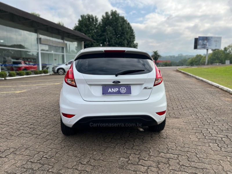 FIESTA 1.6 SE HATCH 16V FLEX 4P MANUAL - 2019 - NOVA PETRóPOLIS