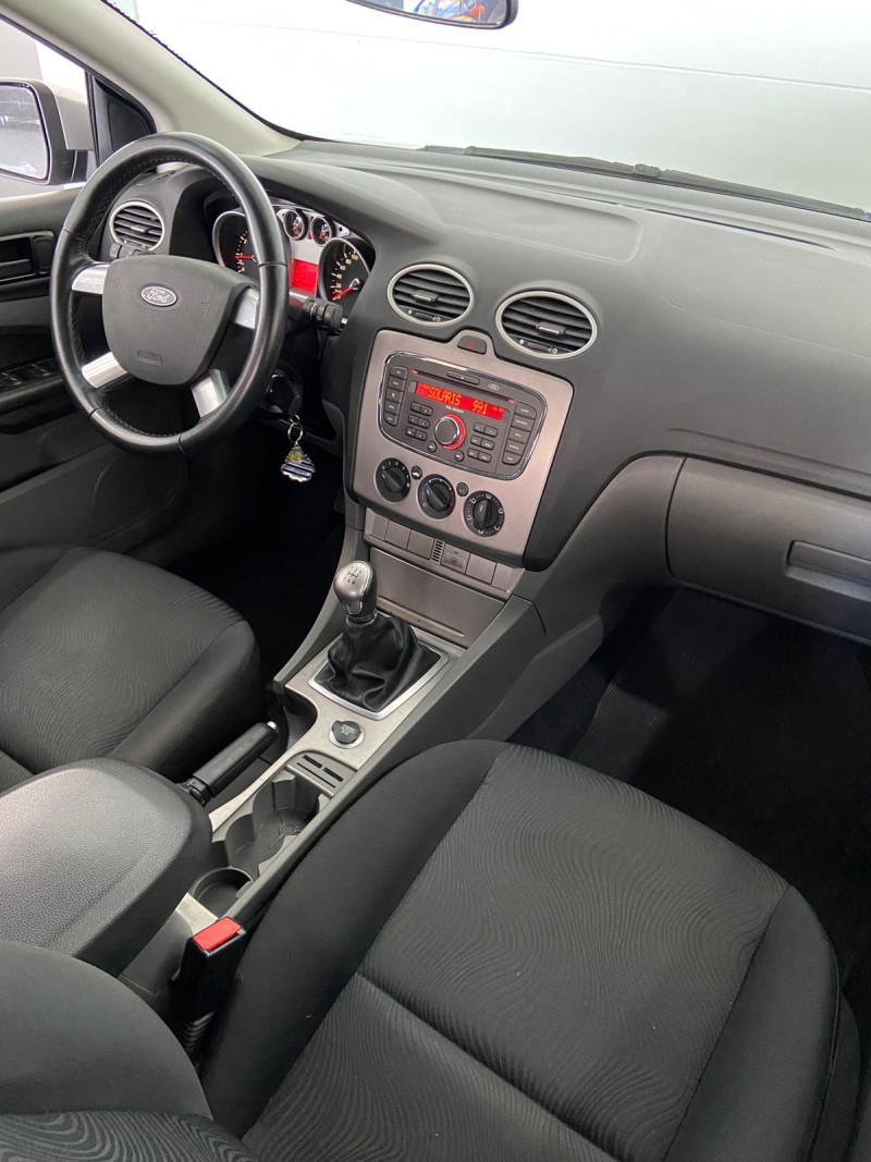 FOCUS 1.6 GLX 16V FLEX 4P MANUAL - 2012 - FARROUPILHA