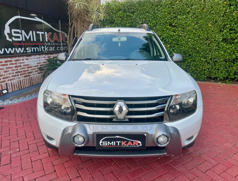 DUSTER 2.0 TECH ROAD II 4X4 16V FLEX 4P MANUAL - 2015 - ROLANTE