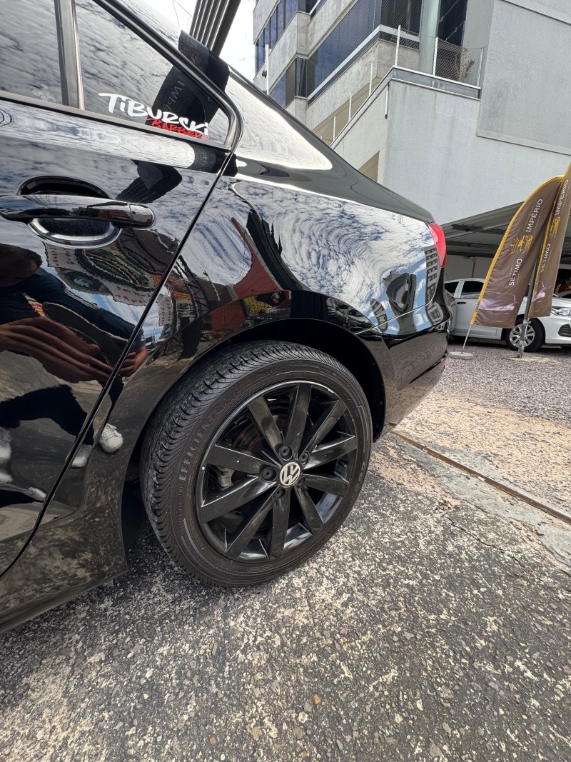 JETTA 2.0 COMFORTLINE FLEX 4P TIPTRONIC - 2014 - CAXIAS DO SUL
