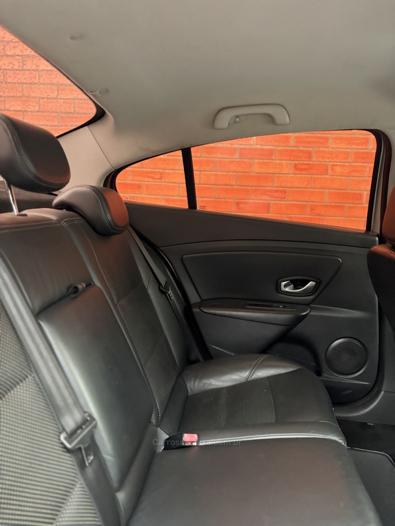 FLUENCE 2.0 DYNAMIQUE 16V FLEX 4P AUTOMÁTICO - 2012 - CAXIAS DO SUL