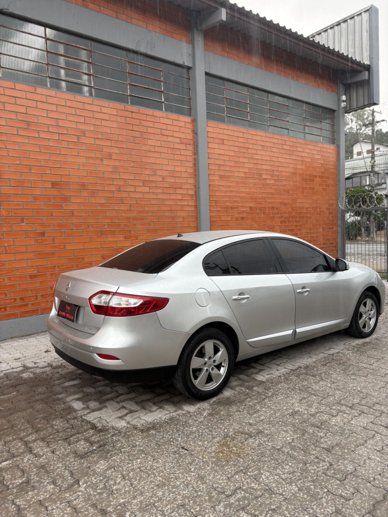 FLUENCE 2.0 DYNAMIQUE 16V FLEX 4P AUTOMÁTICO - 2012 - CAXIAS DO SUL