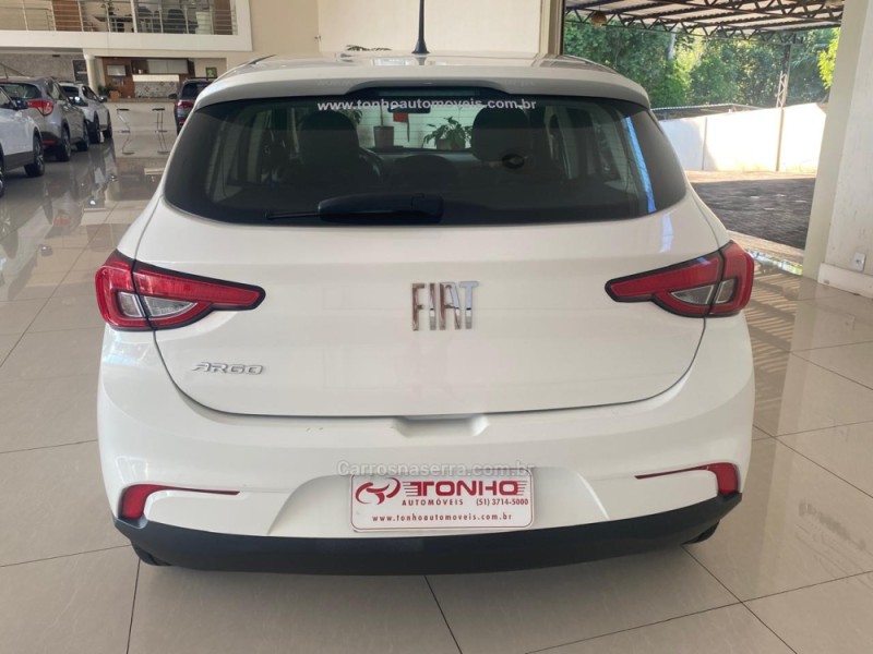 ARGO 1.0 DRIVE 6V FLEX 4P MANUAL - 2023 - LAJEADO