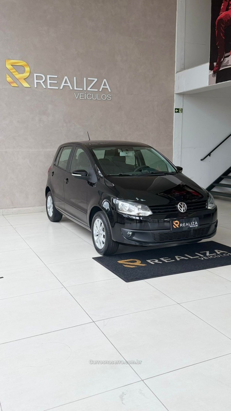 FOX 1.0 MI 8V FLEX 4P MANUAL - 2014 - SANTA CRUZ DO SUL