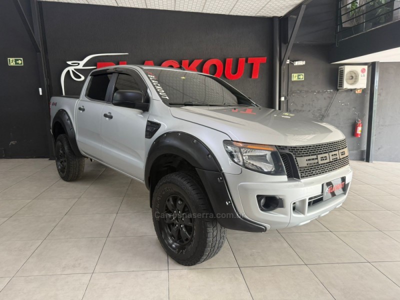 RANGER 3.2 XLS 4X4 CD 20V DIESEL 4P MANUAL - 2015 - CAMPO BOM