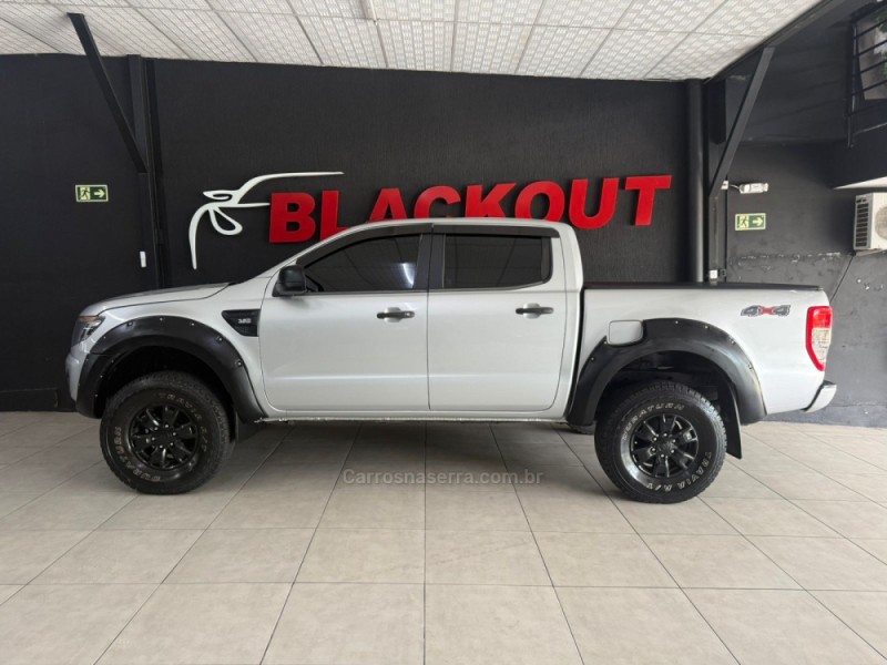 RANGER 3.2 XLS 4X4 CD 20V DIESEL 4P MANUAL - 2015 - CAMPO BOM