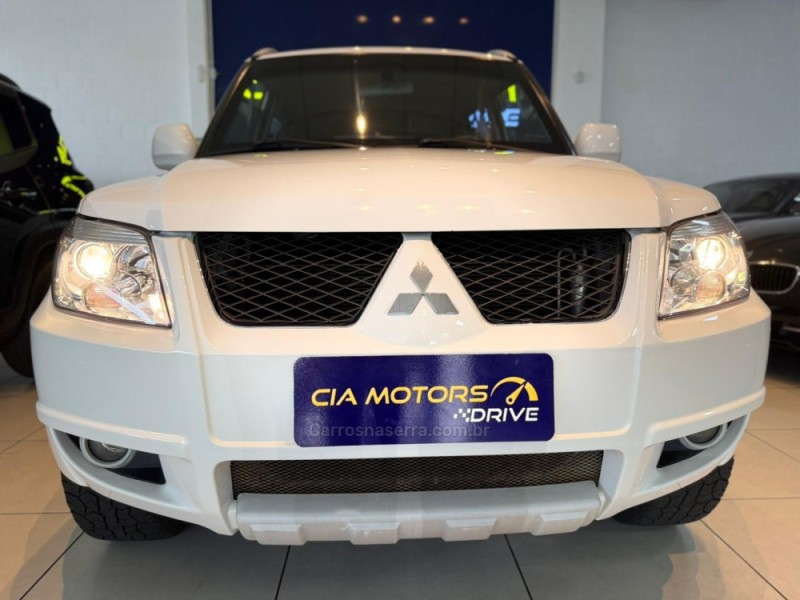 PAJERO TR4 2.0 4X4 16V 140CV FLEX 4P AUTOMÁTICO - 2014 - SãO LEOPOLDO