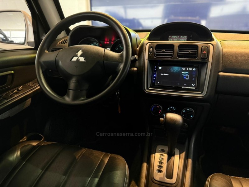 PAJERO TR4 2.0 4X4 16V 140CV FLEX 4P AUTOMÁTICO - 2014 - SãO LEOPOLDO