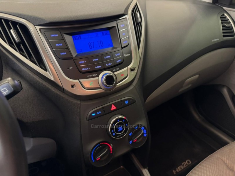 HB20 1.6 PREMIUM 16V FLEX 4P MANUAL - 2014 - VERANóPOLIS