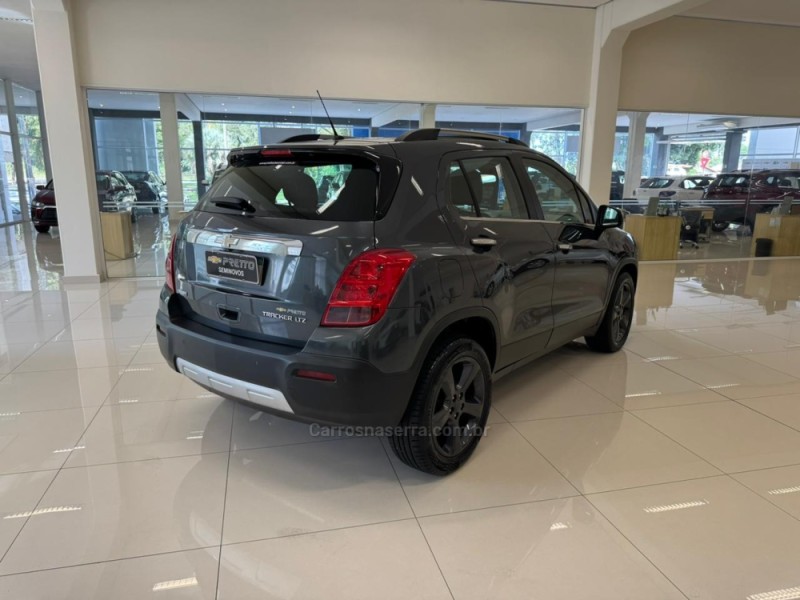 TRACKER 1.8 MPFI LTZ 4X2 16V FLEX 4P AUTOMÁTICO - 2015 - VERANóPOLIS