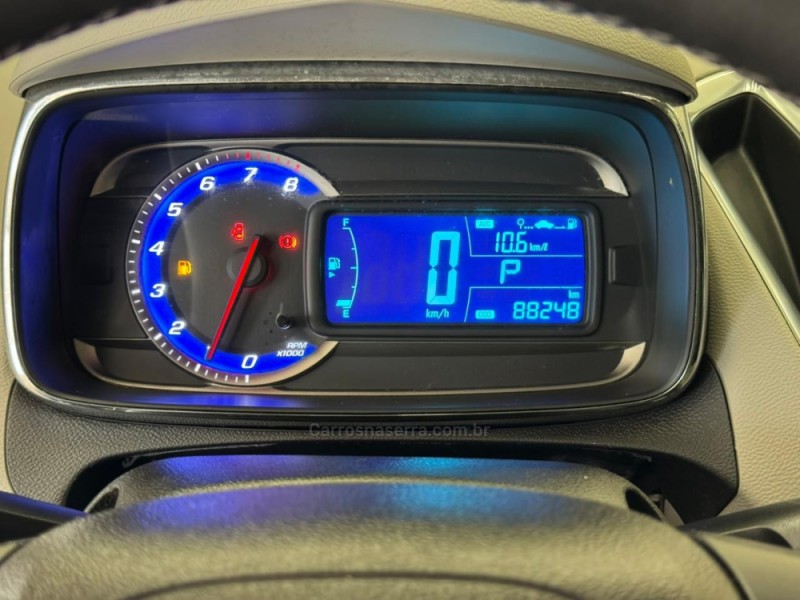 TRACKER 1.8 MPFI LTZ 4X2 16V FLEX 4P AUTOMÁTICO - 2015 - VERANóPOLIS