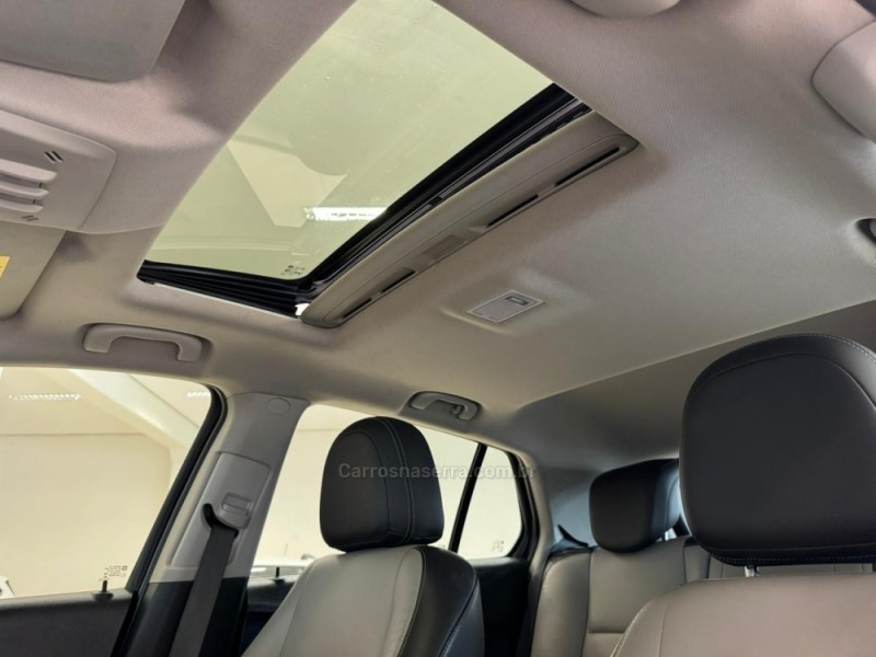 TRACKER 1.8 MPFI LTZ 4X2 16V FLEX 4P AUTOMÁTICO - 2015 - VERANóPOLIS