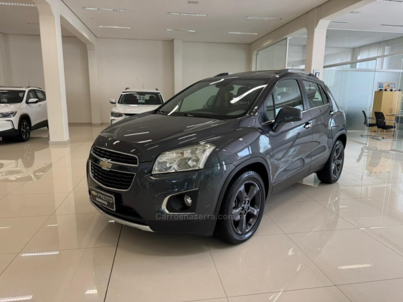 tracker 1.8 mpfi ltz 4x2 16v flex 4p automatico 2015 veranopolis