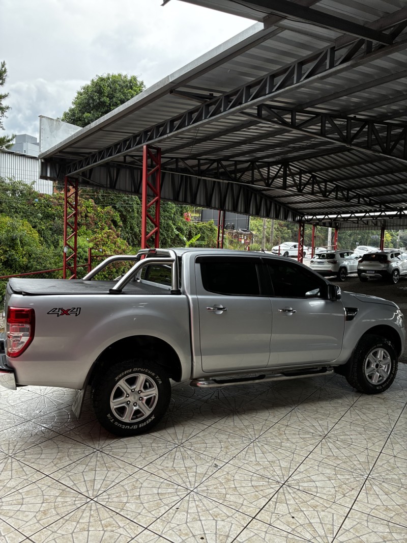 RANGER 3.2 XLT 4X4 CD 20V DIESEL 4P AUTOMÁTICO - 2014 - CAXIAS DO SUL