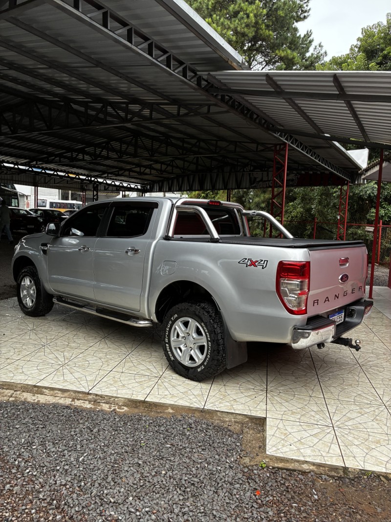 RANGER 3.2 XLT 4X4 CD 20V DIESEL 4P AUTOMÁTICO - 2014 - CAXIAS DO SUL