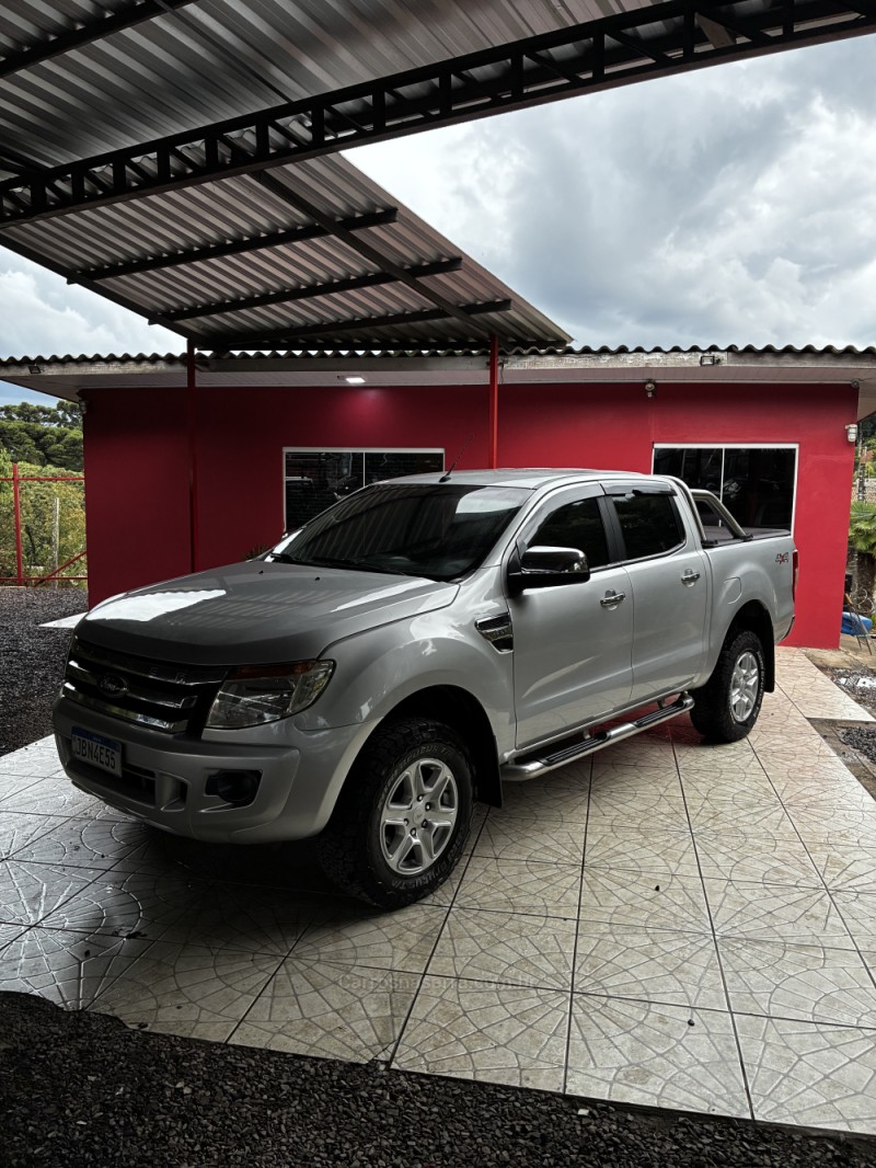 ranger 3.2 xlt 4x4 cd 20v diesel 4p automatico 2014 caxias do sul