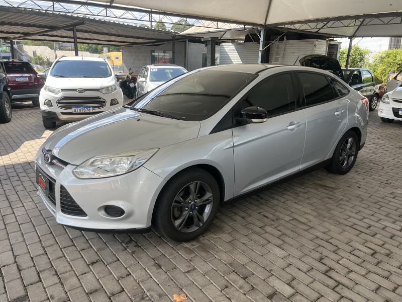 focus 2.0 16v flex 4p automatico 2014 caxias do sul