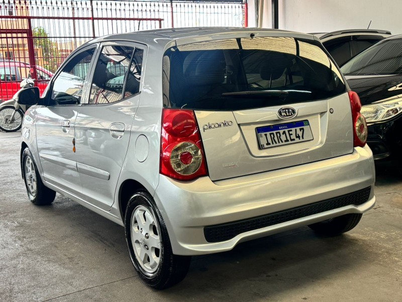 PICANTO 1.0 EX3 12V GASOLINA 4P AUTOMÁTICO - 2011 - CAXIAS DO SUL