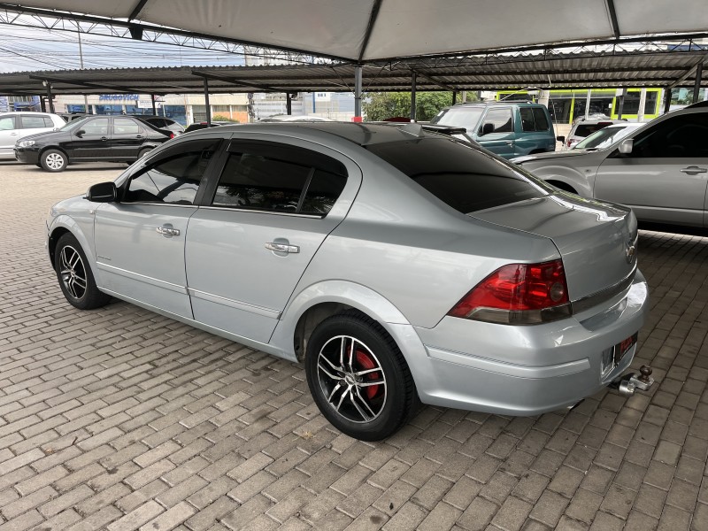 VECTRA 2.0 MPFI EXPRESSION 8V FLEX 4P MANUAL - 2008 - CAXIAS DO SUL